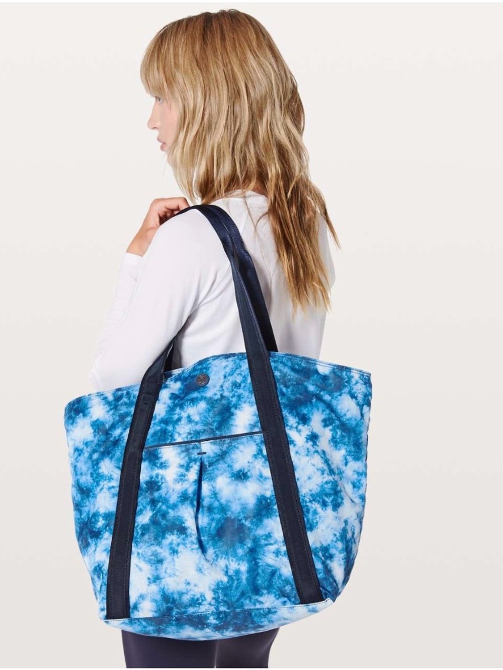 Live Free 20L Tie-Dye Tote Bag